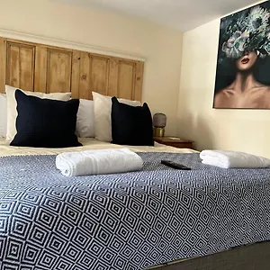 Inn Bay Horse, York